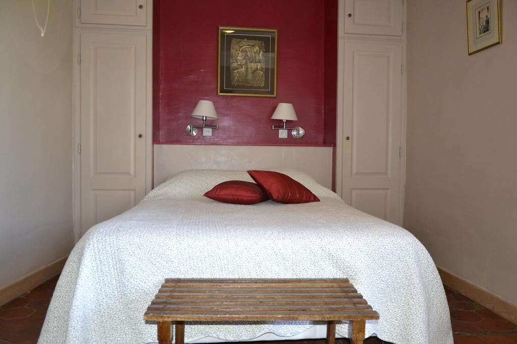 Hotellerie De L'Esplanade Rians  エクステリア 写真